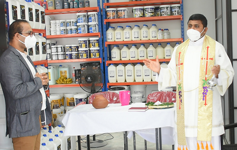 Crystolac Super Titanium Wennappuwa Branch Opening on 11.07.2021 photo